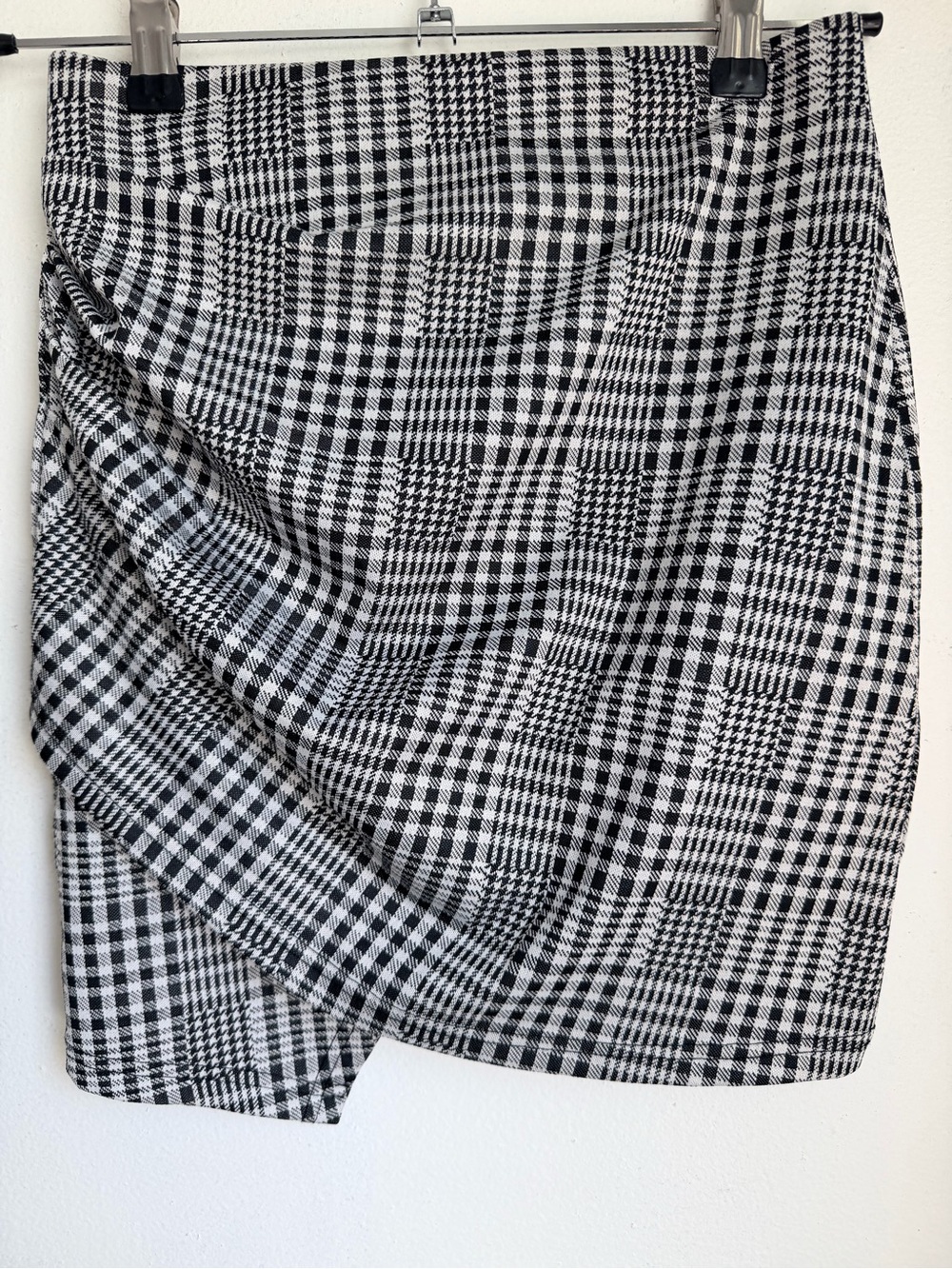 french kyss Black and White Plaid Mini Skirt - Small